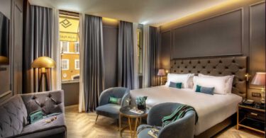 How to Book a Hotel Near Golden Gate Bridge in Rome